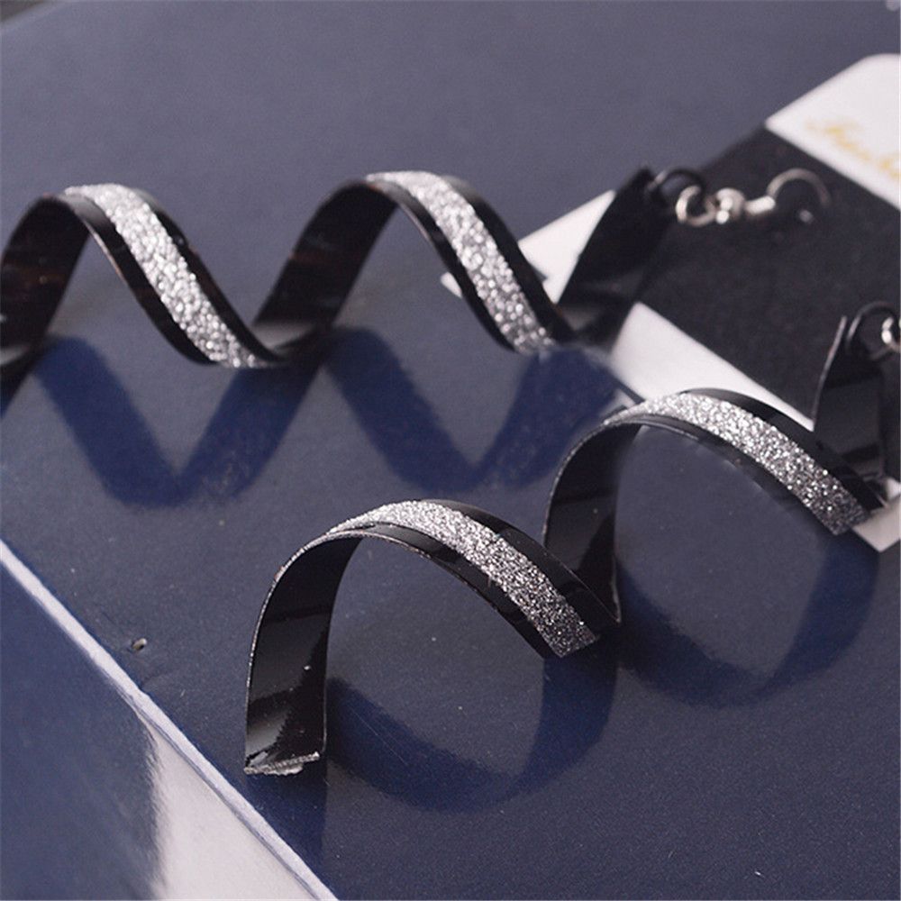 Punk Women Twist Spiral Earrings Lady Girl Dangle Earring Charm Jewelry Valentine's Day Gift Silver Gold Black Long Earrings